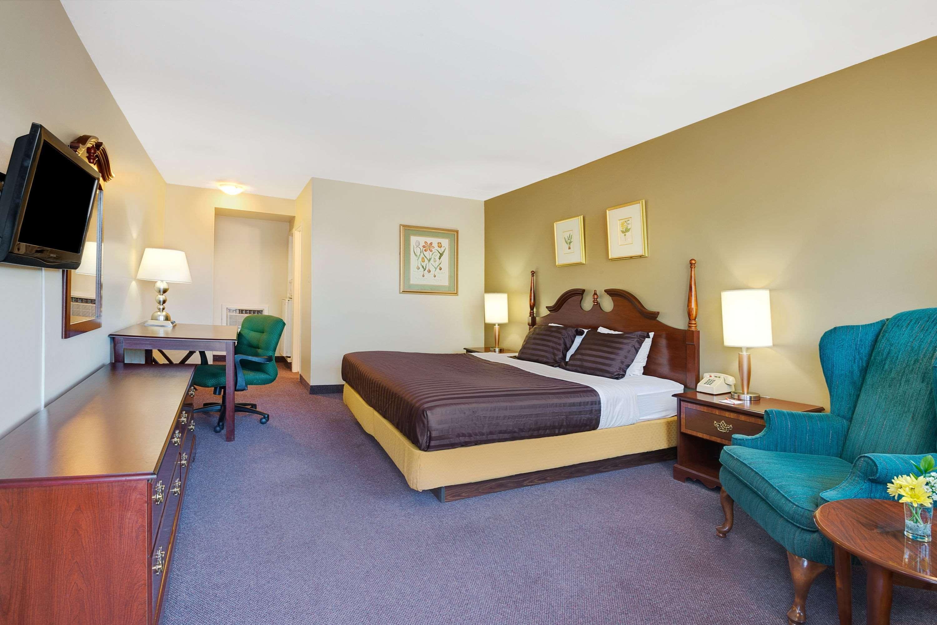 Howard Johnson By Wyndham Lindsay Exterior foto